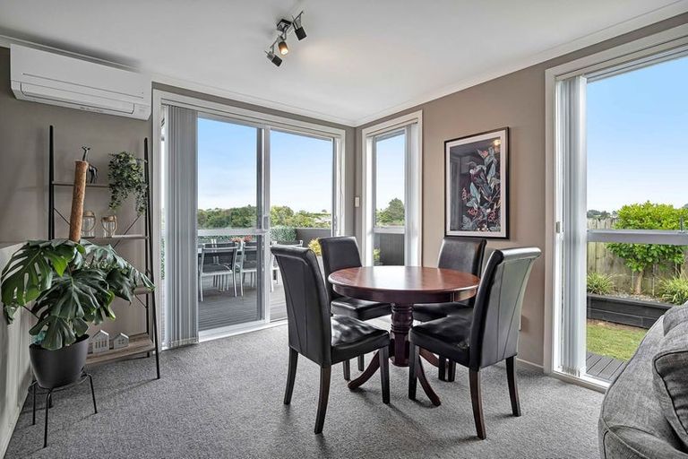 Photo of property in 116 Omata Road, Marfell, New Plymouth, 4310