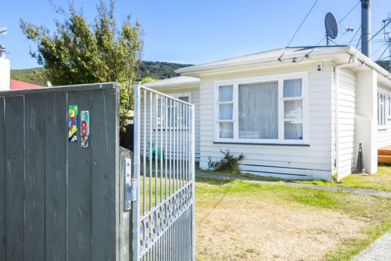 Photo of property in 78 Peel Place, Wainuiomata, Lower Hutt, 5014