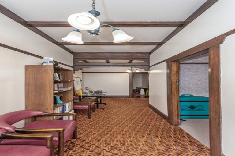 Photo of property in 305-311 Glengarry Road, Glen Eden, Auckland, 0602