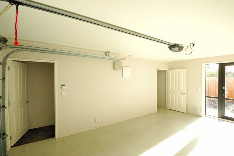 Photo of property in 1/130 Packe Street, Edgeware, Christchurch, 8013