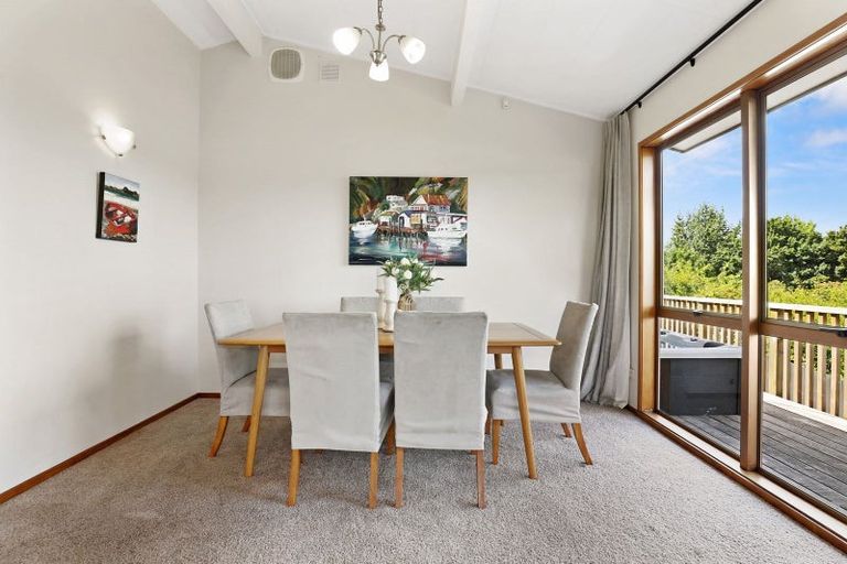 Photo of property in 29 Ingle Avenue, Waipahihi, Taupo, 3330