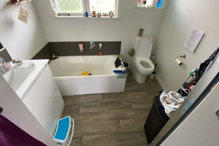 Photo of property in 85 Tiraumea Drive, Pakuranga, Auckland, 2010