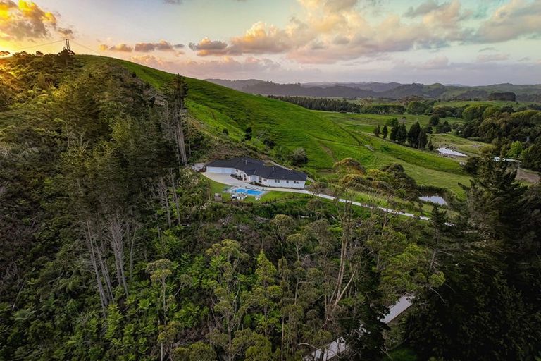 Photo of property in 251 Monowai Road, Wainui, 0994