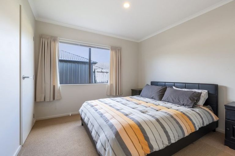 Photo of property in 5 Puketi Lane, Waiuku, 2123