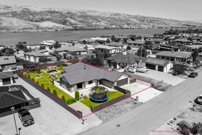 Photo of property in 24 Ethereal Crescent, Mount Pisa, Cromwell, 9383