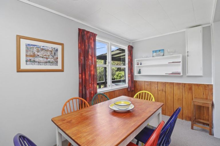 Photo of property in 18 Oxford Road, Lake Rotoma, Rotorua, 3074