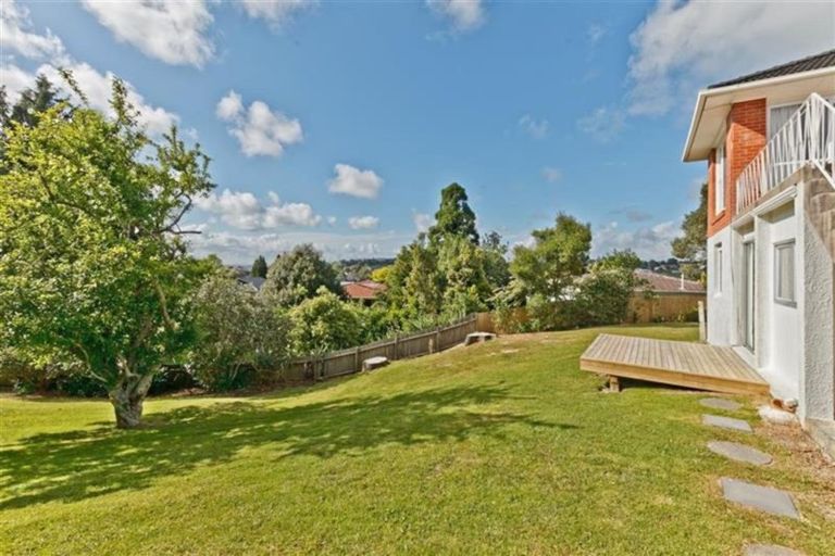 Photo of property in 1/89 Target Road, Totara Vale, Auckland, 0629