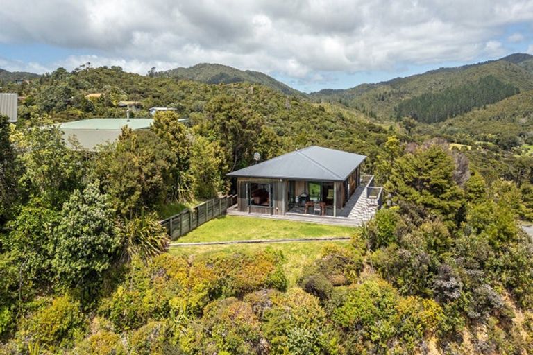 Photo of property in 986 Tuateawa Road, Waikawau, Coromandel, 3584