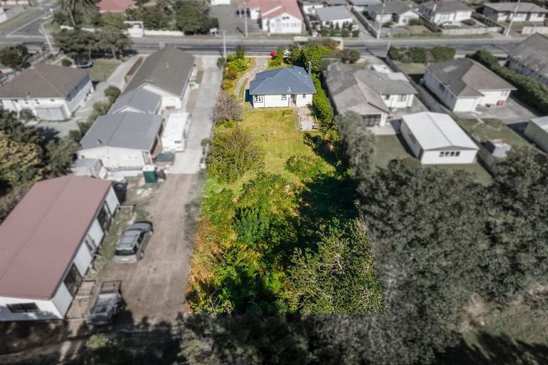 Photo of property in 109 Main Road, Wainuiomata, Lower Hutt, 5014