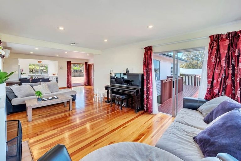 Photo of property in 111 Monarch Avenue, Hillcrest, Auckland, 0627