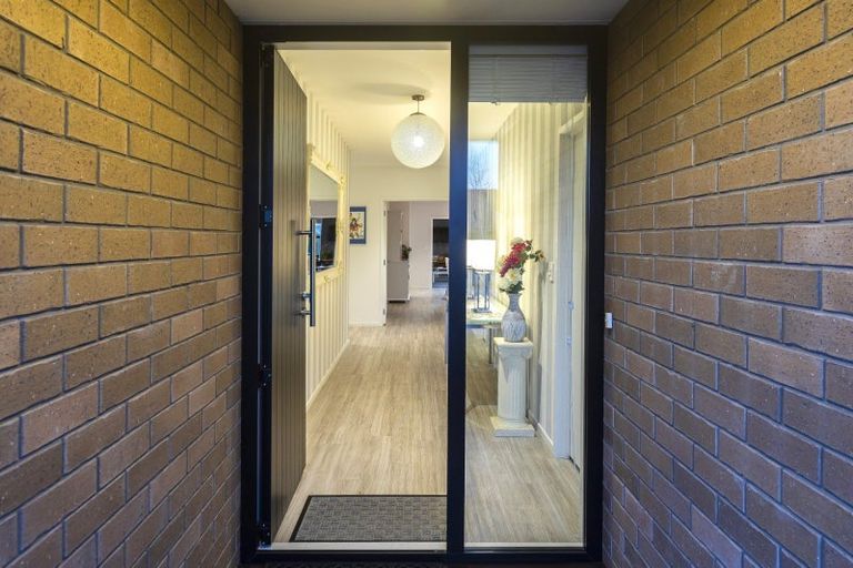 Photo of property in 39 Te Whenu Crescent, Marshland, Christchurch, 8083