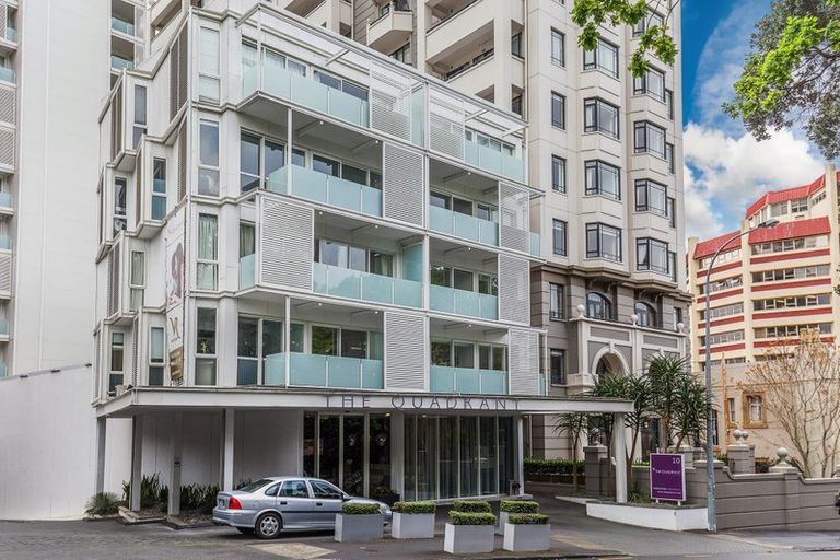 Photo of property in 3/762 Beach Road, Browns Bay, Auckland, 0630