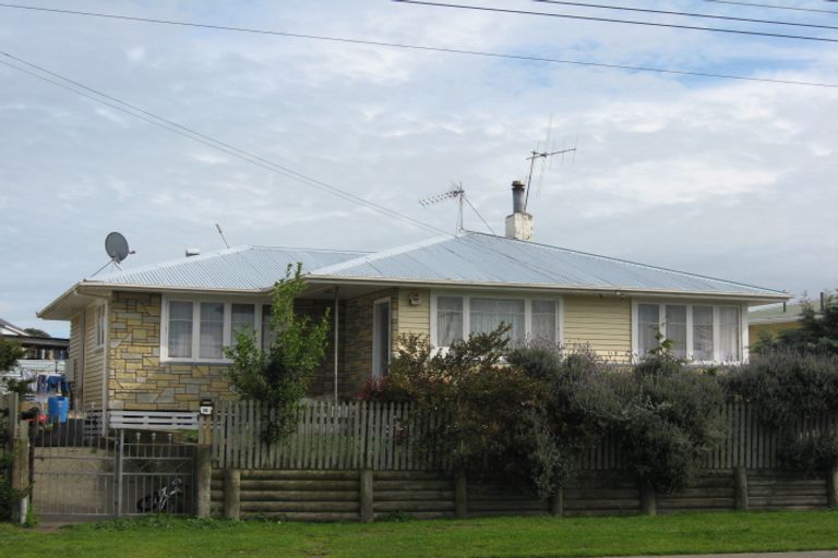 Photo of property in 29 Mosston Road, Castlecliff, Whanganui, 4501