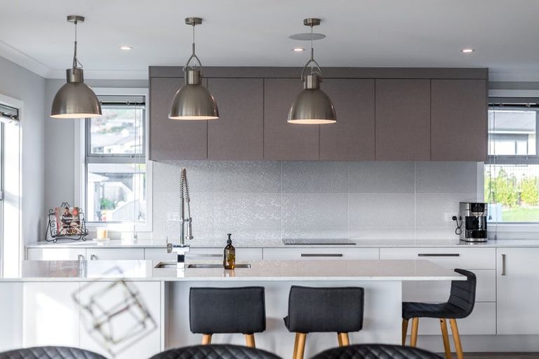 Photo of property in 10 Margaret Shields Avenue, Aotea, Porirua, 5024