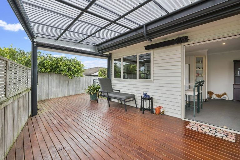 Photo of property in 18a Doment Crescent, Orewa, 0931