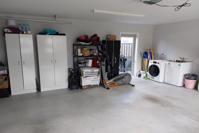 Photo of property in 32 Gilruth Road, Wallaceville, Upper Hutt, 5018