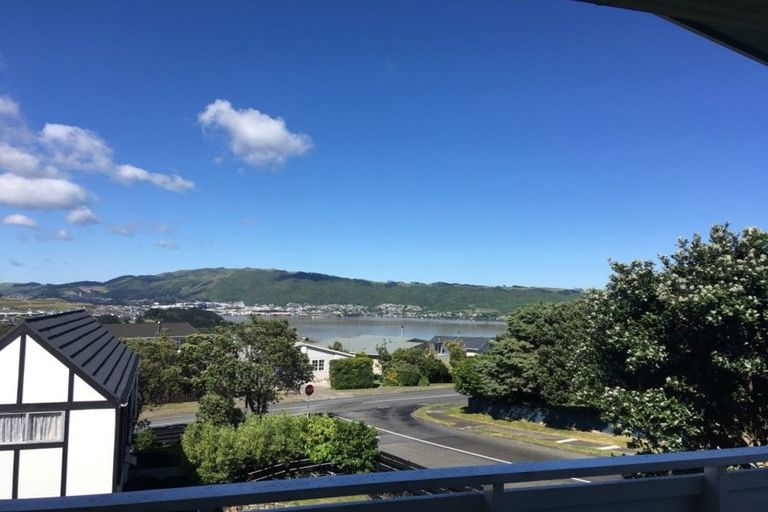 Photo of property in 2 Livet Place, Papakowhai, Porirua, 5024