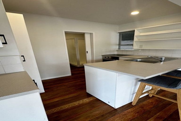 Photo of property in 2/8 Campbell Road, Takapuna, Auckland, 0622