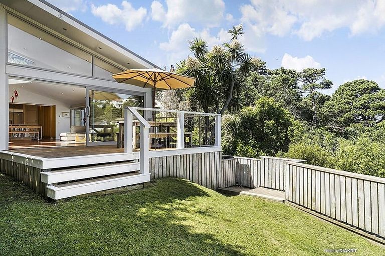 Photo of property in 71 Sefton Street, Wadestown, Wellington, 6012