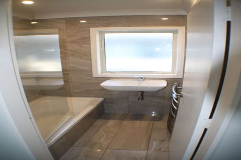 Photo of property in 20a Plunket Avenue, Papatoetoe, Auckland, 2104