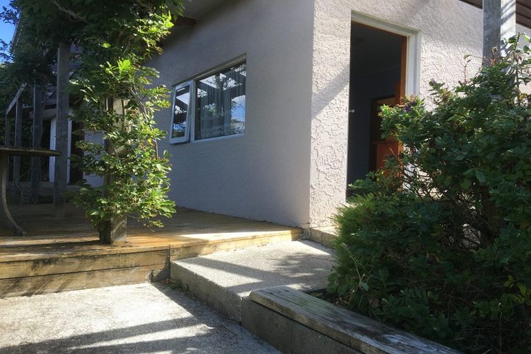 Photo of property in 13 Gordon Road, Plimmerton, Porirua, 5026