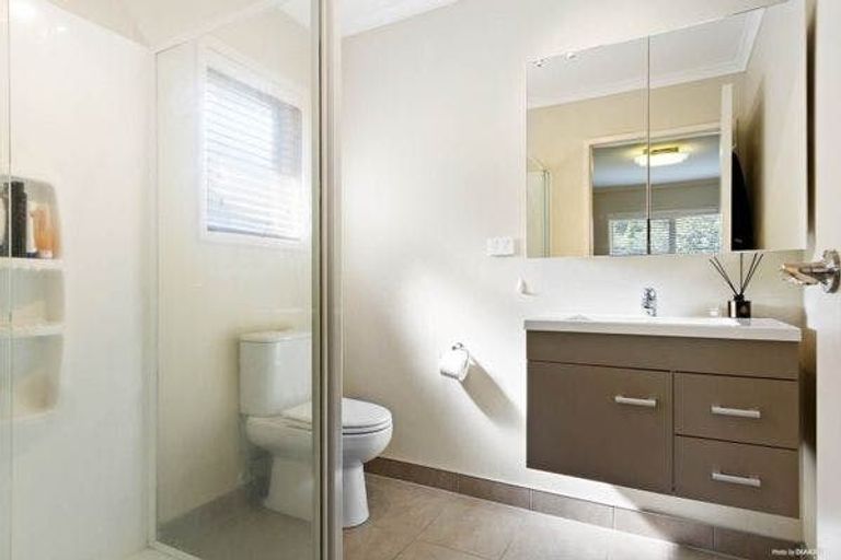 Photo of property in 3a Ascot Avenue, Henderson, Auckland, 0610