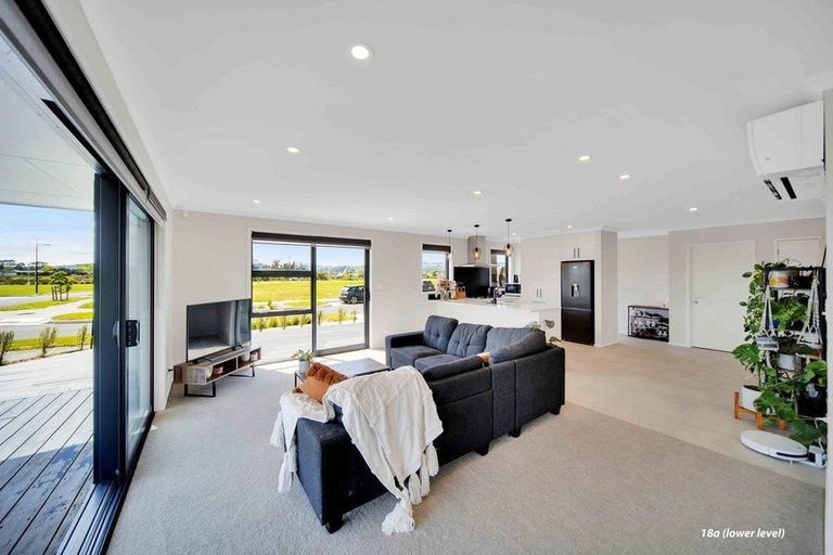 Photo of property in 18a Foreshore Lane, Karaka, Papakura, 2113