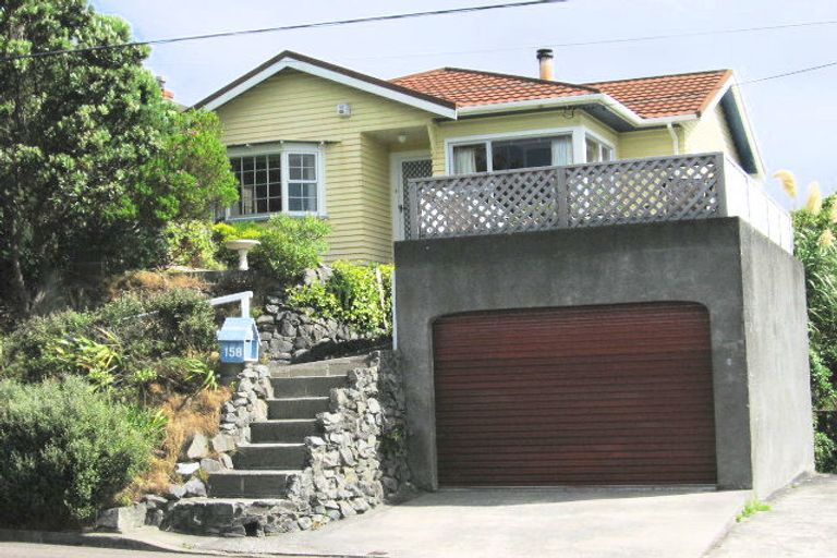 Photo of property in 158 The Ridgeway, Mornington, Wellington, 6021