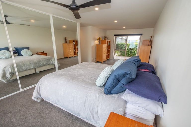 Photo of property in 16 Rangikapiti Road, Coopers Beach, 0420