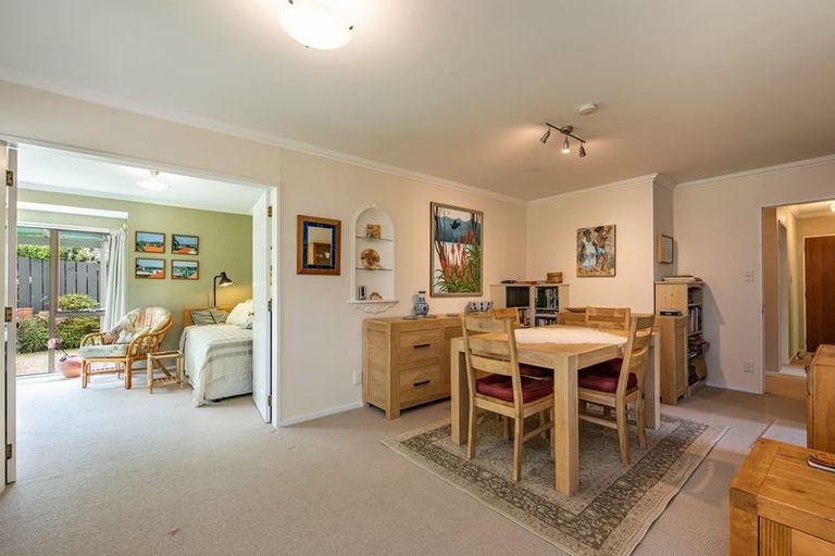 Photo of property in 17a Coates Street, Tawa, Wellington, 5028