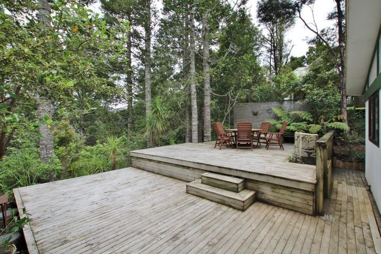 Photo of property in 29 Pluto Place, Beach Haven, Auckland, 0626