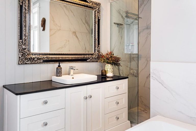 Photo of property in 147 Mcleod Road, South Head, Helensville, 0874