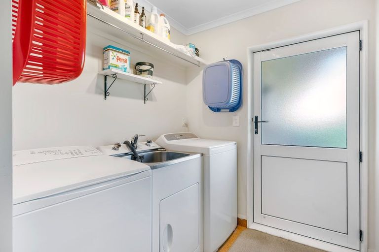 Photo of property in 9 Gresham Place, Taradale, Napier, 4112