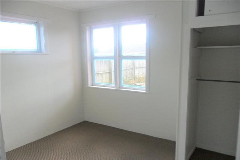 Photo of property in 300 Te Atatu Road, Te Atatu South, Auckland, 0610
