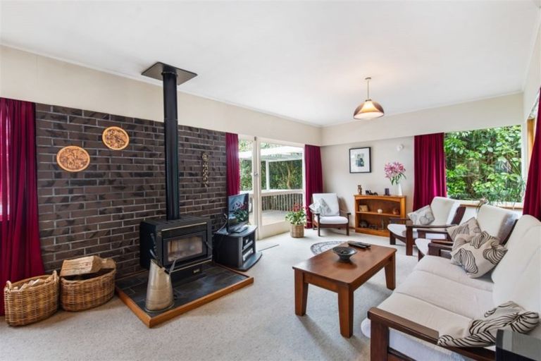 Photo of property in 19 Kimball Place, Johnsonville, Wellington, 6037