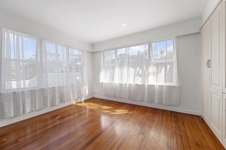 Photo of property in 29a Auld Street, Torbay, Auckland, 0630