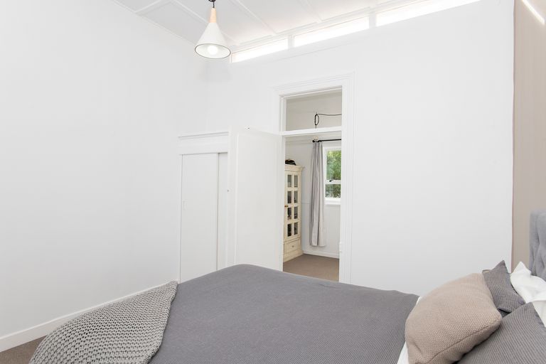 Photo of property in 33 Carnarvon Street, Gisborne, 4010