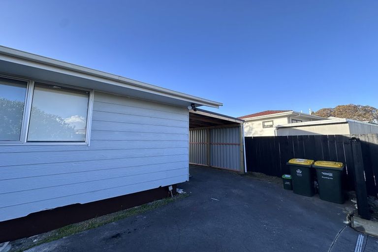 Photo of property in 2/30 Kennington Drive, Clendon Park, Auckland, 2103
