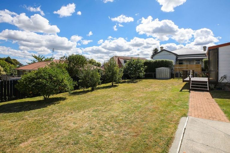 Photo of property in 61 Carlyle Street, Leamington, Cambridge, 3432