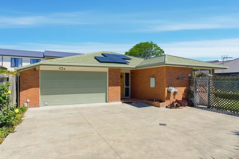 Photo of property in 2/10 Baretta Street, Somerfield, Christchurch, 8024