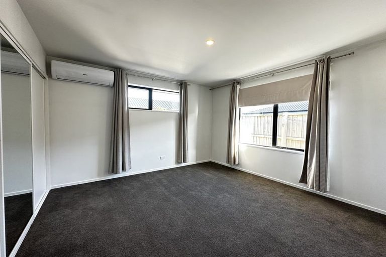 Photo of property in 88 Sarabande Avenue, Redwood, Christchurch, 8051