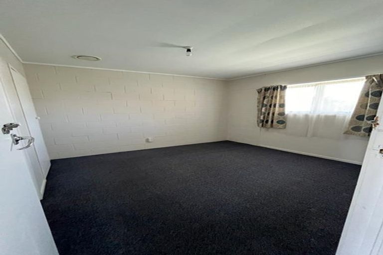 Photo of property in 1 Ihaka Place, Papatoetoe, Auckland, 2104