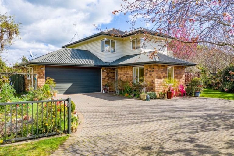 Photo of property in 14 Walnut Grove, Whakatane, 3120