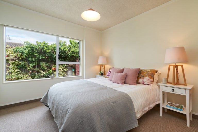 Photo of property in 477 Marine Parade, Napier South, Napier, 4110