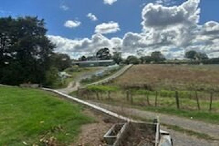 Photo of property in 311 Kingseat Road, Kingseat, Pukekohe, 2679
