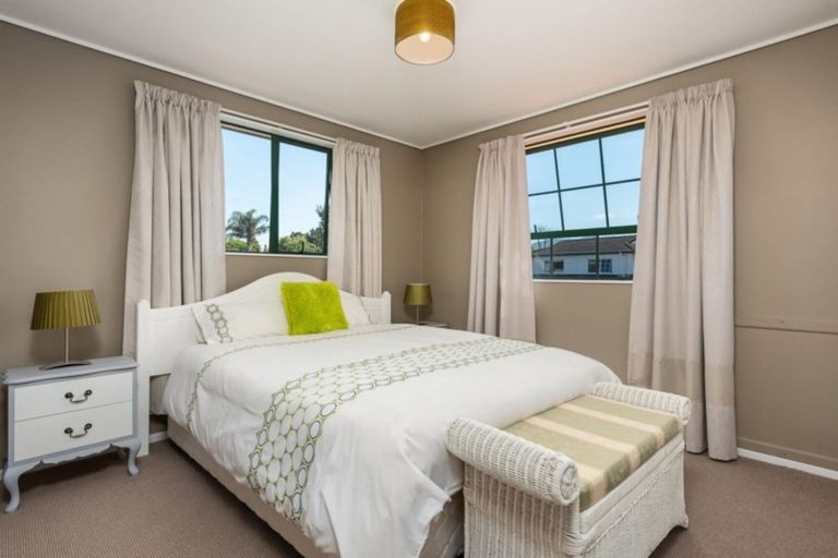 Photo of property in 1 Saunders Place, Te Puke, 3119