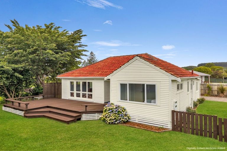 Photo of property in 1 Ngareta Road, Mourea, Rotorua, 3074