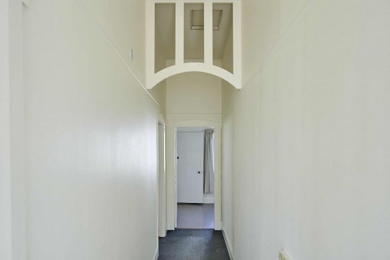 Photo of property in 4 Prince Street, Mount Victoria, Wellington, 6011