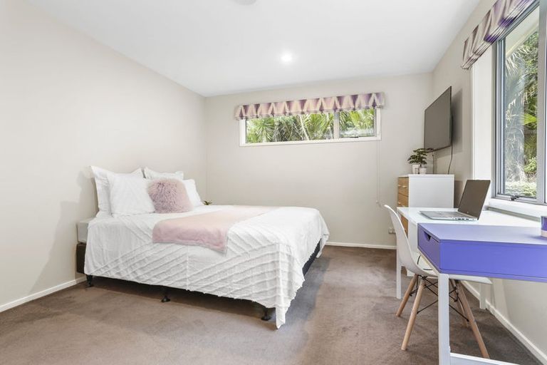 Photo of property in 20 Bendalls Lane, Oratia, Auckland, 0604