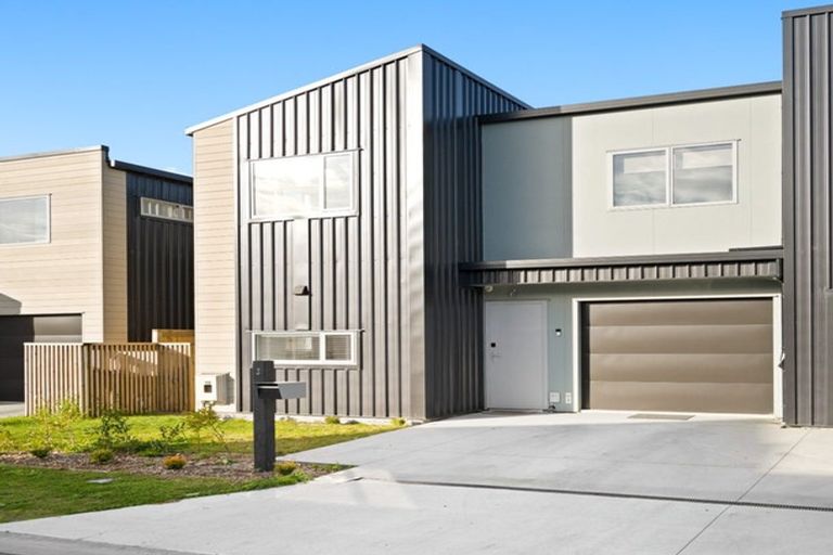 Photo of property in 3 Selkirk Lane, Hamilton Lake, Hamilton, 3204